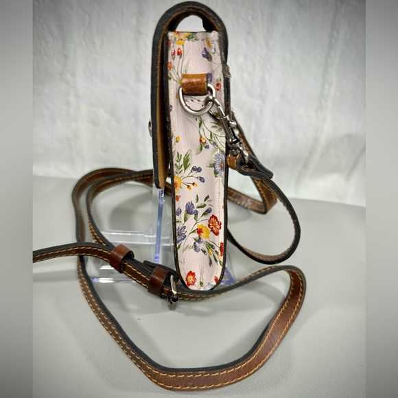 Patricia Nash Mini Meadows Rivella Phone Crossbody - Picture 11 of 12